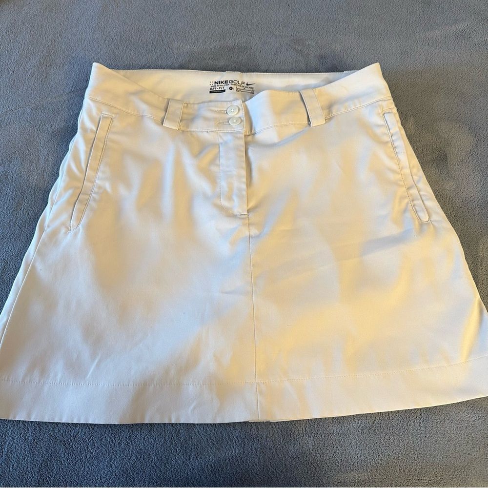 Nike dri fit golf skirt with built in shorts size 6